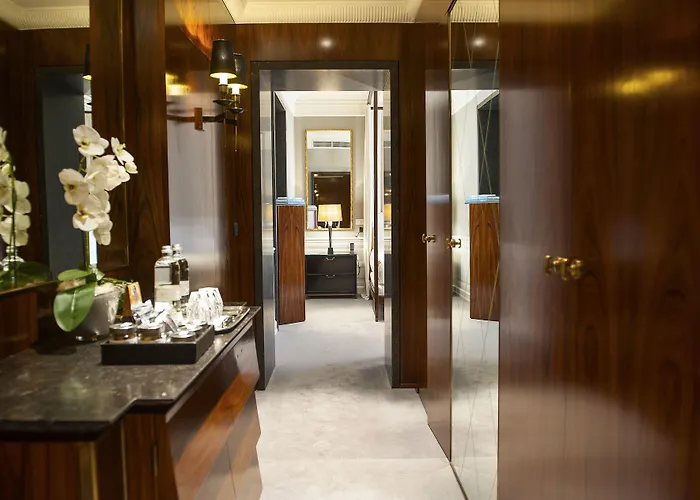 Otel Jk Place - The Leading Of The World 5*
