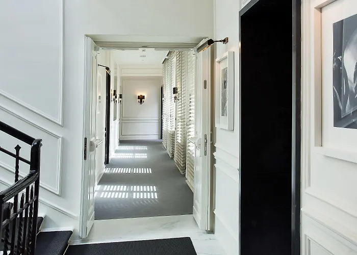 Jk Place - The Leading Of The World Otel